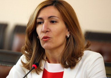 Бившият министър на туризма Николина Ангелкова излезе с позиция във връзка