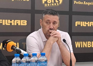 Треньорът на Ботев Душан Керкез говори след равенството с ЦСКА