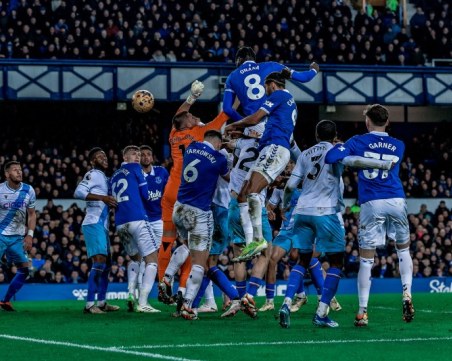 Отново отнеха точки на Евертън