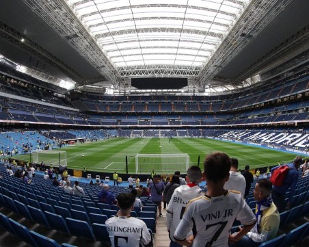 УЕФА позволи на Реал Мадрид да играе на затворен покрив на 