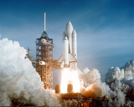 На този ден: САЩ изстрелват първата космическа совалка – Колумбия