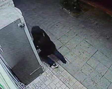 Асеновградчанин източи парите от машина за кафе