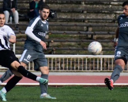 Дубълът на Локомотив ще гостува на 