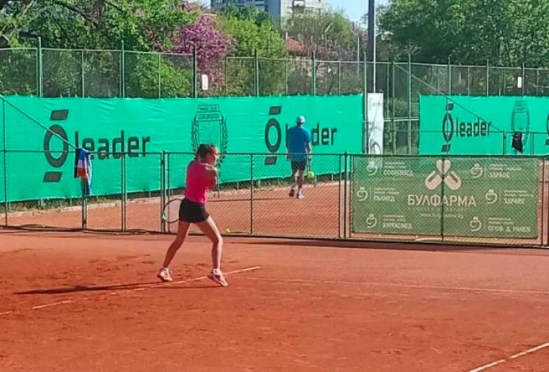 Трима българи на полуфинал на тенис турнира в Пловдив