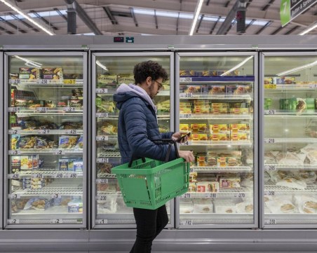 Повечето българи очакват държавата да вземе мерки срещу високите цени на живота