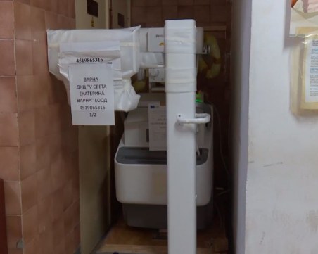 Скъпи рентгени събират прах в ДКЦ-та в цялата страна, неизползваеми са