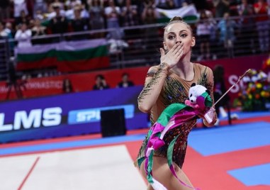 Български триумф Двете български гимнастички които ще ни представят на