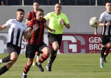 Вторият отбор на Локомотив Пловдив допусна поражение от Атлетик Куклен