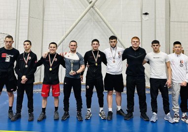 Борците на Локомотив се представиха чудесно на Държавния личен отборен