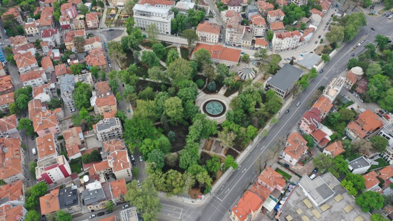 Откриват обновената Първа градска градина в България, вижте програмата