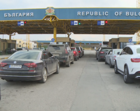Калин Стоянов нареди спецоперация на граничните пунктове