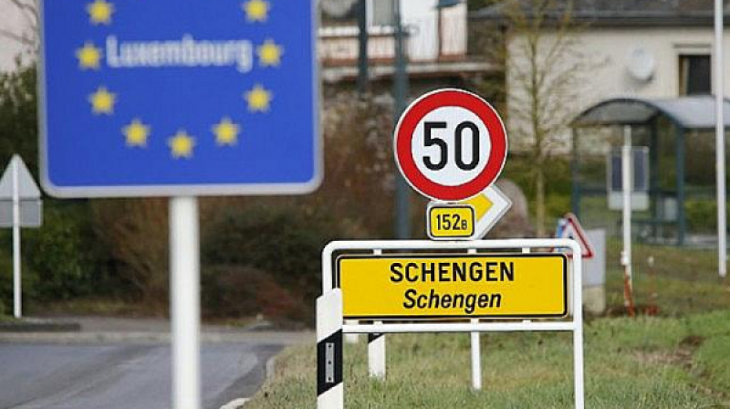 Експерт: Всички ние плащаме ежедневно в магазините решението за Шенген