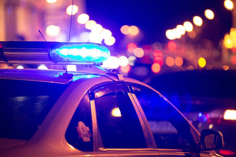 Пиян полицай удари кола с дете във Велико Търново