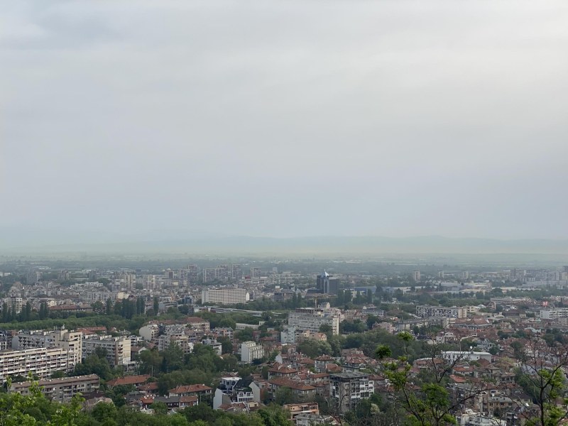Отново мръсен въздух отчитат станциите за автоматично измерване в Пловдив.