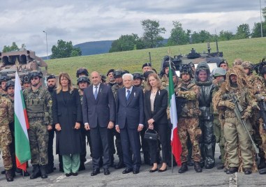 Президентът Румен Радев обяви че модернизацията на Сухопътни войски не