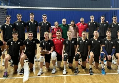 Националният волейболен тим на България до 18 години ще играе