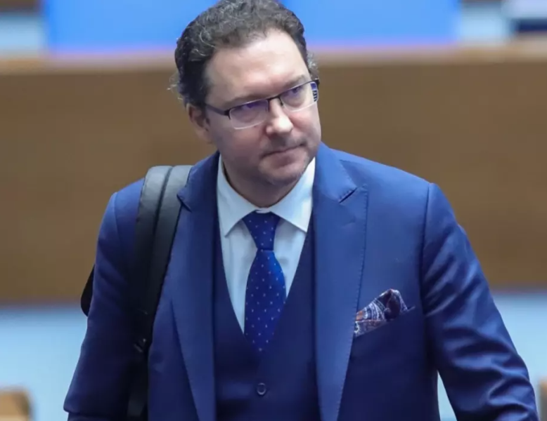Даниел Митов отказа да е служебен външен министър