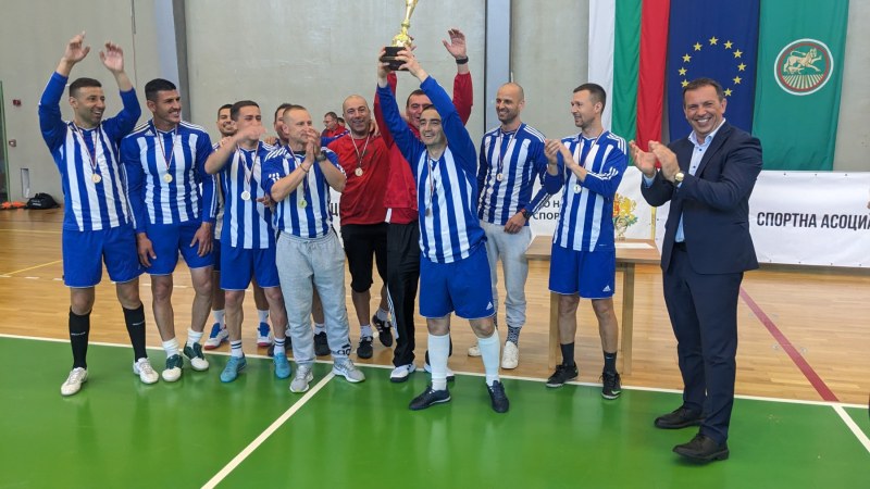 Отборът на Пловдивската пожарна стана републикански шампион по футзал. На