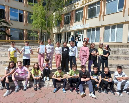 Различните млади: Третокласници от Пловдив с първо място в национален конкурс за ученическа журналистика