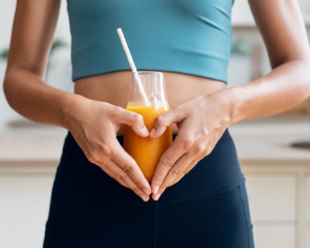 Защо е полезно да започваме деня си с чаша портокалов сок?