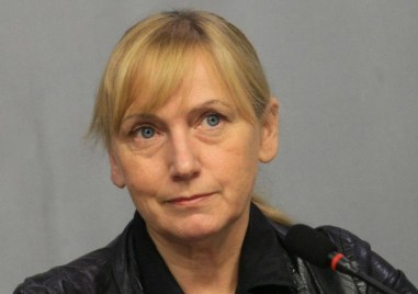 Елена Йончева изненадващо е номинирана за член на Европейския парламент от ДПС Това