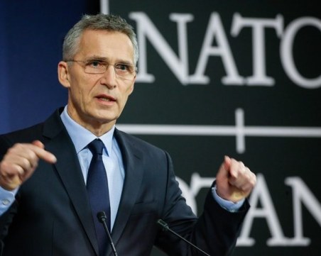 Столтенберг: В Украйна има военни съветници на НАТО