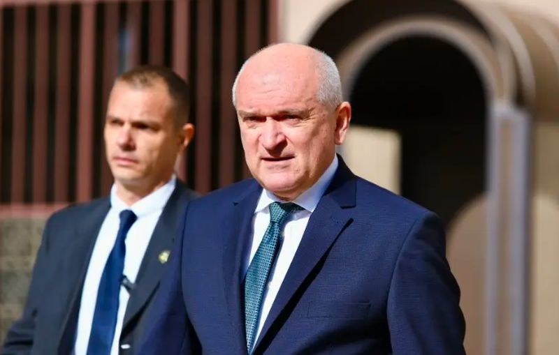 Главчев официално предложи себе си за външен министър