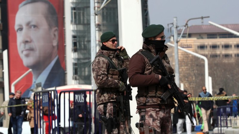 Масови арести в Турция заради връзки с ИДИЛ