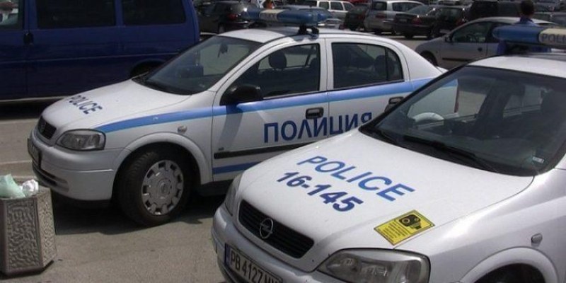 Задържаха двама души за притежание на наркотици в Пазарджишко