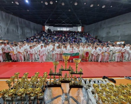 Кметът на „Тракия” откри международен турнир по джудо с над 730 участници