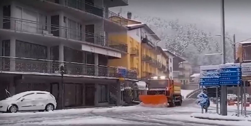 Половин метър сняг падна във високите части на Италия
