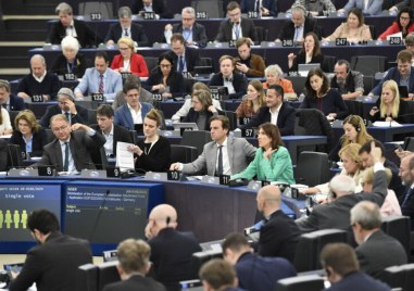 Европейският парламент днес прие с 522 гласа за 27 гласа