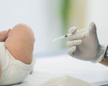 Фармацевт: Свършиха ваксините за коклюш