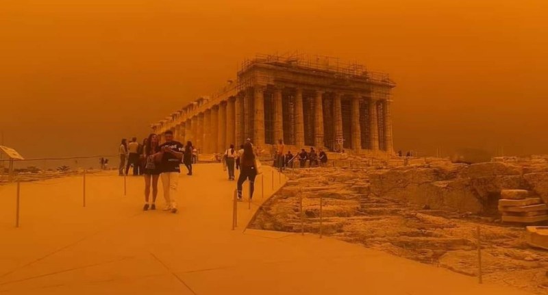Сахарски пясък покри Гърция, алармират за замърсяване на въздуха
