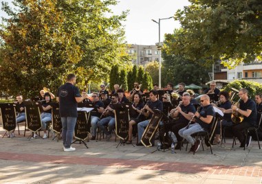 Община Пловдив район Източен Ви кани на Пролетен концерт с