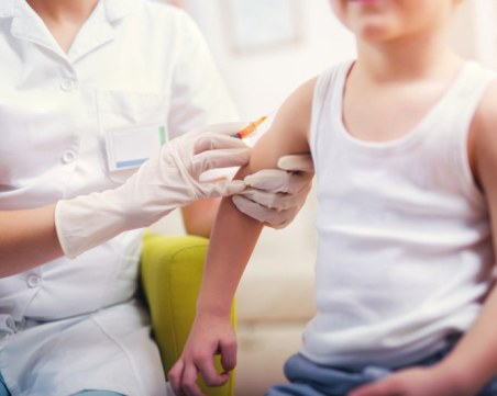 Лични лекари в Пловдив имат достатъчно ваксини срещу коклюш, имунизират бебета по календар
