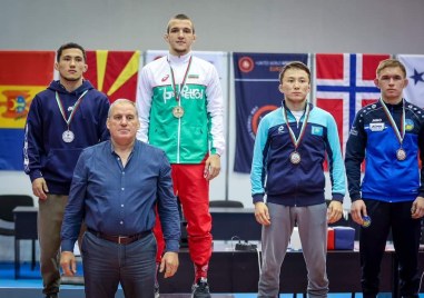 Пловдивският борец Ивайло Тисов спечели титлата на силния международен турнир за