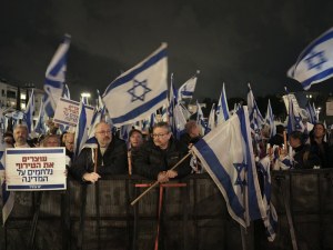 Хиляди израелци призоваха за оставка на Нетаняху и правителството