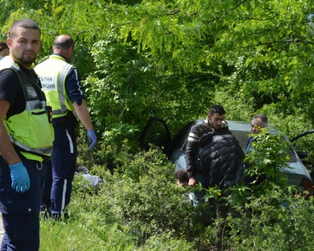 Задържаха след преследване нелегални мигранти на пътя Димитровград - Хасково
