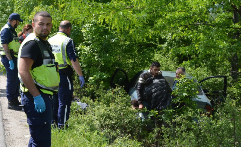 Полицаи от Областната дирекция на МВР в Хасково задържаха група