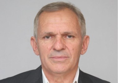 Депутатът от ПГ на Продължаваме Промяната – Демократична България Стоян
