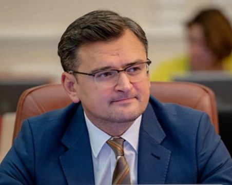 Украинският външен министър: Руските атаки повредиха 50% от енергийната ни система