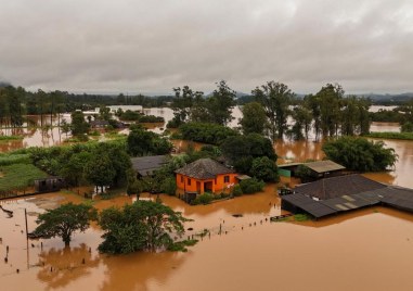 29 души станаха жертва на наводнения в Бразилия други 60