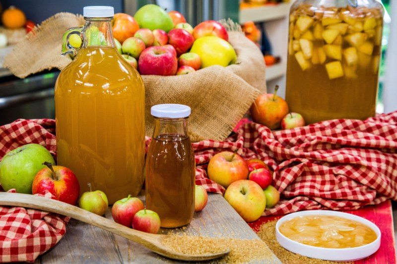Оцетът от ябълки представлява ферментирал продукт с антиокислителни, противовъзпалителни и