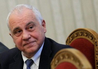 Българският посланик в Москва Атанас Кръстин няма да уважи церемонията
