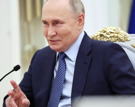 Путин започва петия си мандат