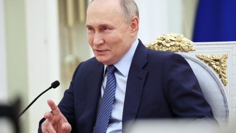 Путин започва петия си мандат