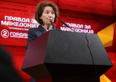 Кандидатът на ВМРО ДПМНЕ Гордана Силяновска Давкова води убедително на
