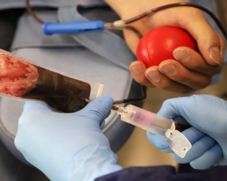 Предстои операция на блъснатото 15-годишно момиче в Сопот, започва кампания по кръводаряване