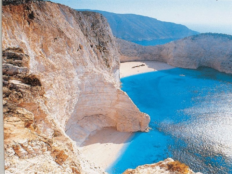 Няма да допускат туристи и тази година на известен гръцки плаж